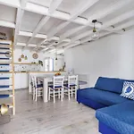 Chiarina's Spiti - Stylish & Peaceful In Old Town Semesterbostad *