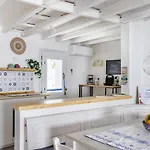 Chiarina's Spiti - Stylish & Peaceful In Old Town