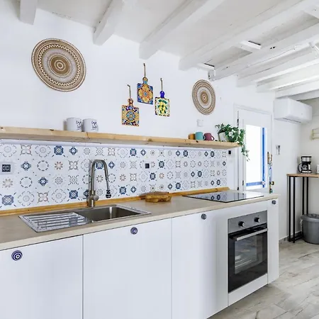 Chiarina's Spiti - Stylish & Peaceful In Old Town Skopelos