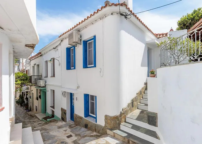 Chiarina's Spiti - Stylish & Peaceful In Old Town Ferienhaus