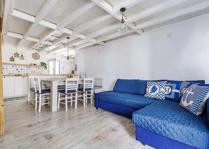 Chiarina's Spiti - Stylish & Peaceful In Old Town Skopelos