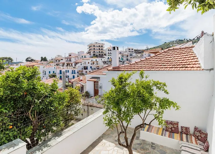 Chiarina's Spiti - Stylish & Peaceful In Old Town Case de vacanță *