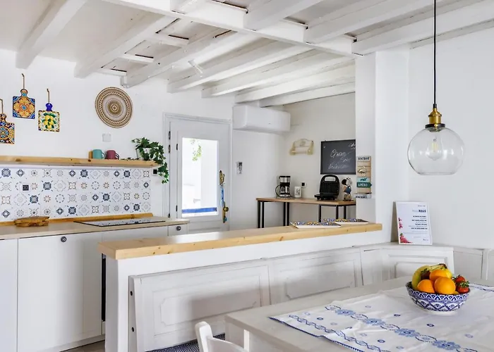 Chiarina's Spiti - Stylish & Peaceful In Old Town